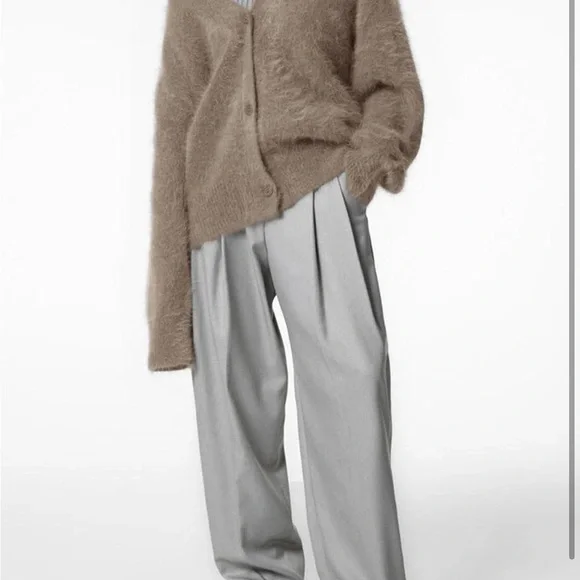 Cozy Brown Women's Cardigan Sweater - Picture 5 of 7